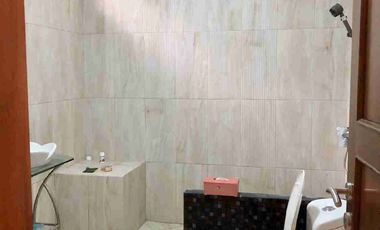 Dijual Rumah 2 Lantai Besar Mewah Jakarta Timur