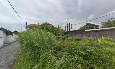SMALL PLOT PRIME AND STRATEGIC LOCATION AT UMALAS BUMBAK