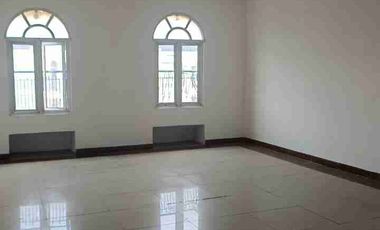 Di Jual Cepat Ruko Gandeng 3 Di Daerah Viktor, Serpong Tangerang Selatan