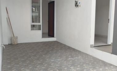 Disewakan Rumah 2 Lantai Dekat Jalan Utama dan RS Area Purwokerto Selatan