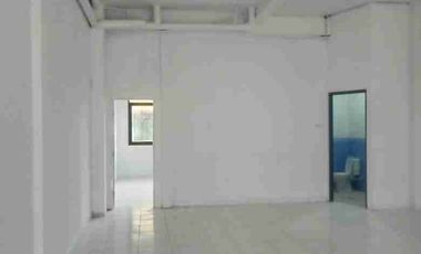 Di Jual/Di Sewakan Ruko 3 1/2 lt, komp.Ruko Jastic, Boulevard, Panakukang Mas