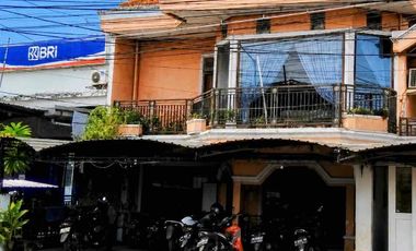 DIJUAL – Rumah Mewah 3 Lantai Strategis di Kalipuro, Banyuwang