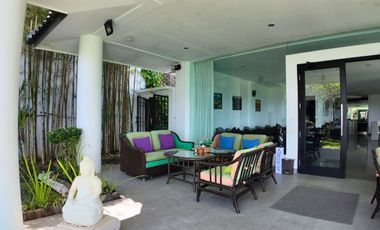 Rare Cliffside Villa in Jimbaran with Panoramic Ocean Views