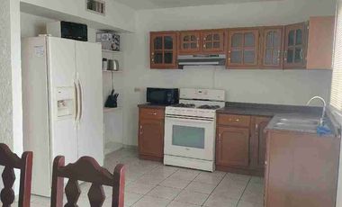 CASA EN RENTA AMUEBLADA MONTE CARLOS RESIDENCIAL