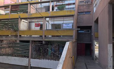 Departamneto2 dormitorio en barrio Roca 1er piso  zona norte