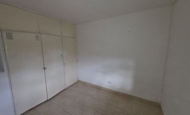 Departamneto2 dormitorio en barrio Roca 1er piso  zona norte