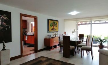 Casa en Venta en Tumbaco en Conjunto Privado | 3 Dormitorios, Jardín, BBQ y Piscina – Oportunidad