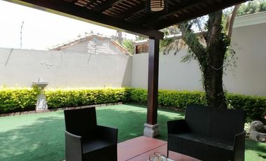 Casa en Venta en Tumbaco en Conjunto Privado | 3 Dormitorios, Jardín, BBQ y Piscina – Oportunidad
