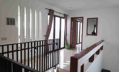 Disewakan Rumah Mewah Dalam Cluster Daerah Pejaten Barat Jakarta Selatan