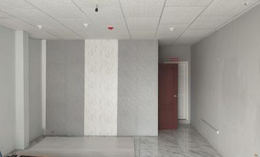 Alquiler de Locales Comerciales en Vier Plaza (Colón y Babahoyo)