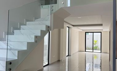 VENDO CASA EN CIUDAD CELESTE
