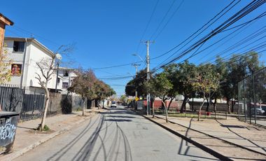 Se vende depto en tercer piso Puente Alto – Quitalmahue con Reloj de So