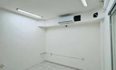 OFICINA ADMINISTRATIVA CON BODEGA EN RENTA EN COL. TECOLUTLA