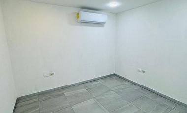 OFICINA ADMINISTRATIVA CON BODEGA EN RENTA EN COL. TECOLUTLA
