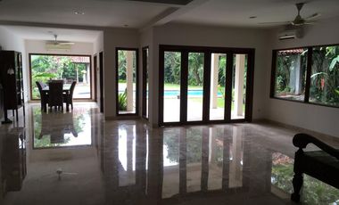 5 Bedroom Modern Tropical House at Cipete.