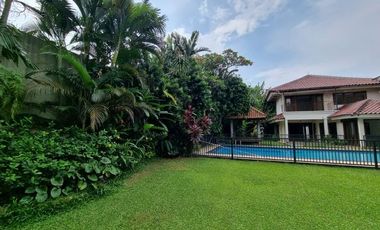 5 Bedroom Modern Tropical House at Cipete.
