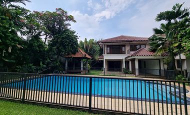 5 Bedroom Modern Tropical House at Cipete.
