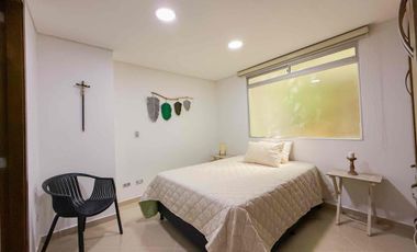 ARRIENDO APARTAMENTO CERCA A LAURELES - ALMERÍA