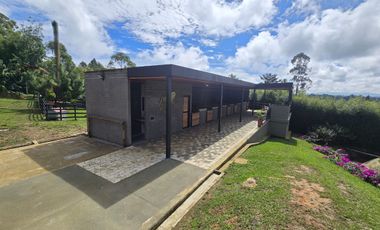 VENTA CASA CAMPESTRE RIO NEGRO VEREDA RANCHERIA