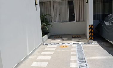 VENTA DUPLEX CON TERRAZA Y ESTACIONAMIENTO – EDIFICIO PONCIANAS DEL CHIPE - PIURA