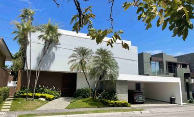 Casa en venta en Laguna Club Guayaquil