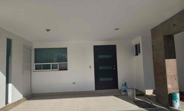 Rento Casa amplia muy cerca de Anáhuac en Fraccionamiento.  $17,000