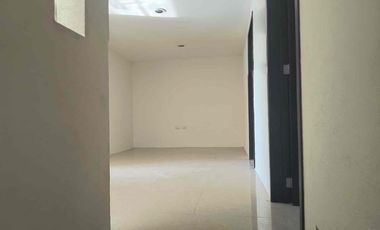 Rento Casa amplia muy cerca de Anáhuac en Fraccionamiento.  $17,000