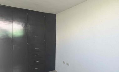 Rento Casa amplia muy cerca de Anáhuac en Fraccionamiento.  $17,000