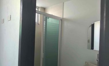 Rento Casa amplia muy cerca de Anáhuac en Fraccionamiento.  $17,000