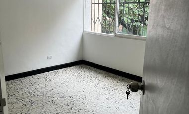 CASA COMERCIAL EN ARRIENDO LA CASTELLANA - LAURELES