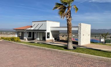 Casa Alba en Ciudad Maderas Sur: Ubicación Estratégica, Crecimiento y Plusvalía