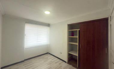 Se vende casa en Merino Jarpa al llegar a Alameda, 4 piezas 4 baños, Curicó