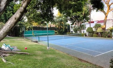 Rento Estupenda Casa en Exclusivo Condominio, en la Zona Dorada de Cuernavaca.