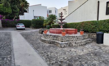 Rento Estupenda Casa en Exclusivo Condominio, en la Zona Dorada de Cuernavaca.