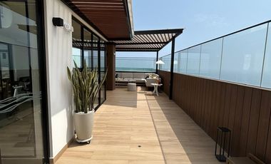 ¡Oportunidad! Moderno Departamento frente al mar en Chorrillos, límite con Barranco.
