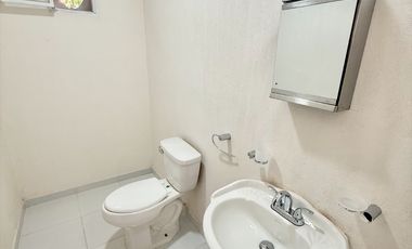 DEPARTAMENTO LOFT SEMI - AMUEBLADO EN RENTA I RESIDENCIAL SAN CARLOS I ZONA ESTE I MUY CERCA DE IMSS 58 O PUERTO INTERIOR SILAO I SEGURO Y TRANQUILO
