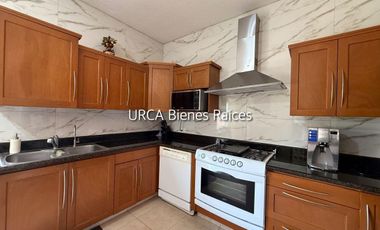 Casa en Venta en Colinas del Sur en Monterrey, Nuevo León