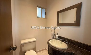 Casa en Venta en Colinas del Sur en Monterrey, Nuevo León