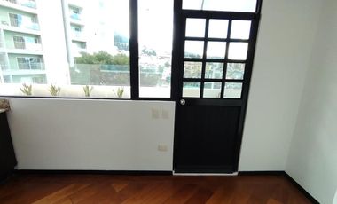 Apartamento en Quito en Venta, Dpto Bloque A, 3 Bodegas Y 8 Parqueos en Conjunto Bosque Real II Calle José Raygada N45-500 y Av. Mariscal Sucre