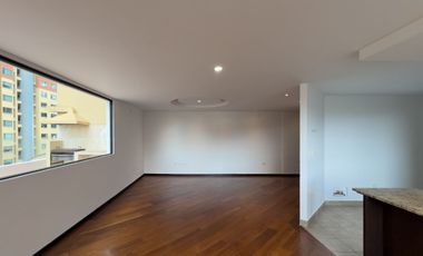 Apartamento en Quito en Venta, Dpto Bloque A, 3 Bodegas Y 8 Parqueos en Conjunto Bosque Real II Calle José Raygada N45-500 y Av. Mariscal Sucre