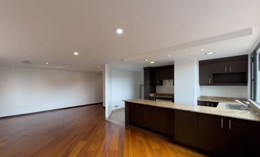 Apartamento en Quito en Venta, Dpto Bloque A, 3 Bodegas Y 8 Parqueos en Conjunto Bosque Real II Calle José Raygada N45-500 y Av. Mariscal Sucre