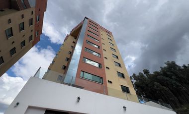 Apartamento en Quito en Venta, Dpto Bloque A, 3 Bodegas Y 8 Parqueos en Conjunto Bosque Real II Calle José Raygada N45-500 y Av. Mariscal Sucre