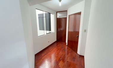 Casa En Venta - Portales De Javier Prado, Ate