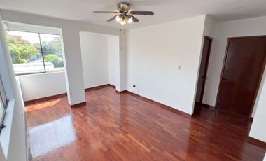 Casa En Venta - Portales De Javier Prado, Ate