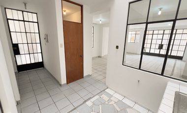 Casa En Venta - Portales De Javier Prado, Ate