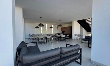 casa en coto real de valdepeñas renta