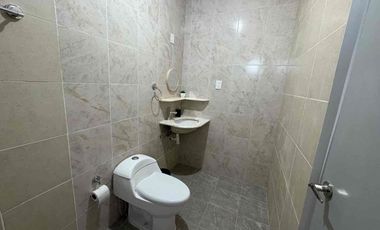 Casa en renta AMUEBLADA de 3 recámaraa a una cuadra del mar