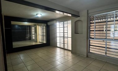 RENTA DE CASA EN  LOS OLIVOS APODACA