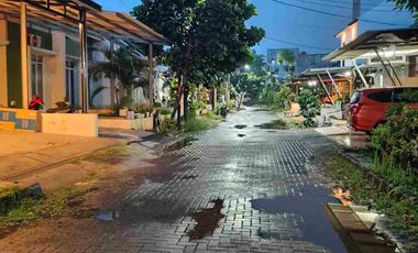 rumah langka, LT 126,2 KT, di Spring Garden Residence, Bekasi