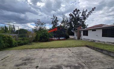 Venta Quinta en Puembo, cerca al Colegio Alberto Einstein, Área Terreno 1.406 M2, PRECIO: $245.000